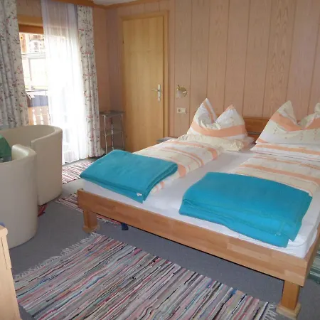 Kalcherhof Bed & Breakfast 4*