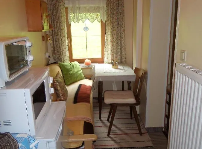 Kalcherhof Bed & Breakfast 4*